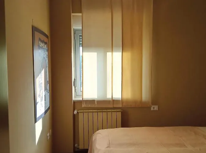 Laura Apartament *
